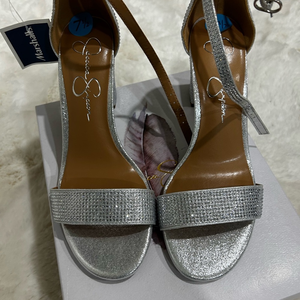 Elegant Silver Women's Block Heel Sandals - Picture 7 of 8